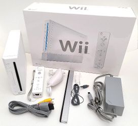 NEW NINTENDO Wii + CONTROLLER + ALL CABLES + 1 GAME OF YOUR CHOICE