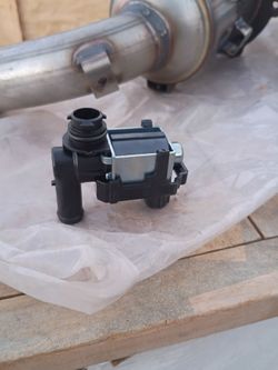 Drain out valve 08 Nissan Maxima