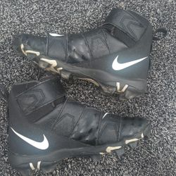 NIKE FORCE FASTFLEX YOUTH FOOTBALL CLEATS SIZE 4Y
