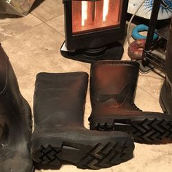 Size 11 Work Boots One New One Gently Used