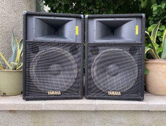 YAMAHA SPEAKERS