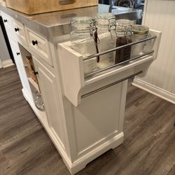 Kitchen island cart