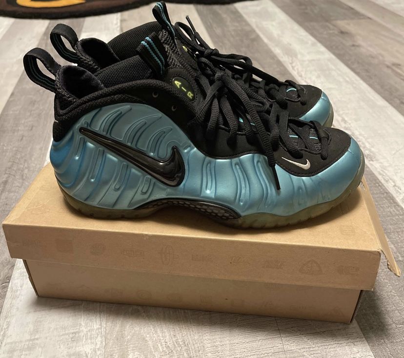 2011 Nike Air Foamposite Pro “Electric Blue”