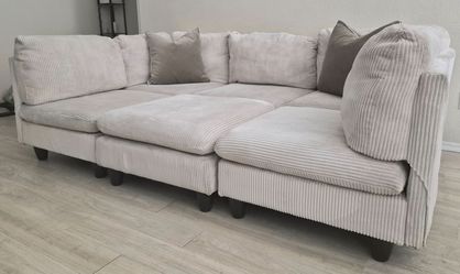 NEED GONE! Sectional W/Ottoman