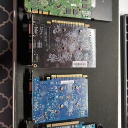 Lot of Graphics Cards (4x GPUs) –  Functional