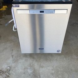 Maytag Dishwasher 