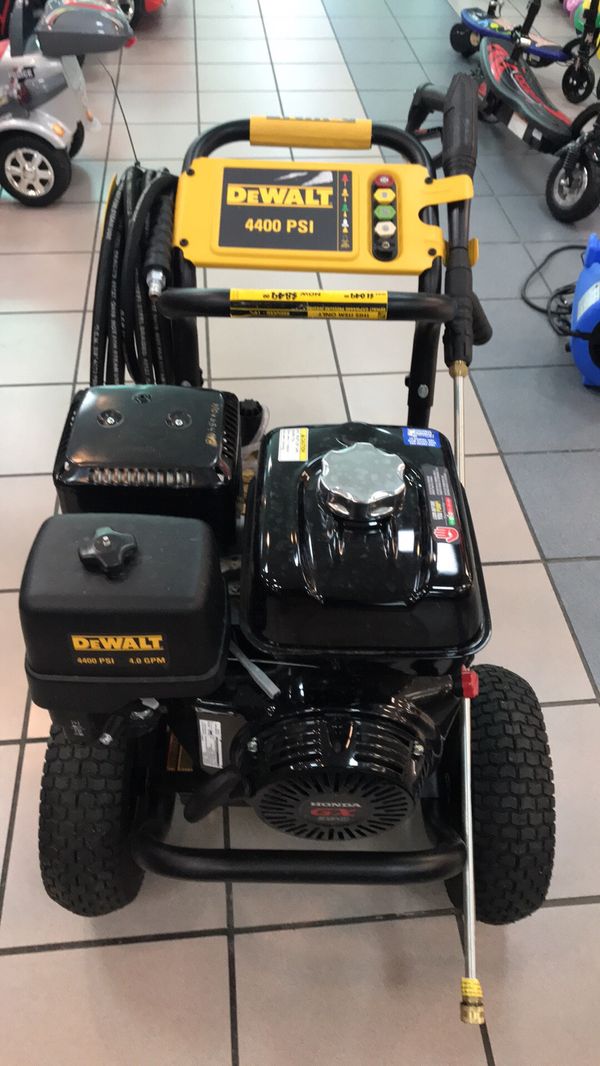 Power washer dewalt 4400 psi for Sale in Katy, TX - OfferUp