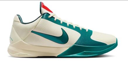 Kobe 5 Protro x Caitlin Clark - Size 18