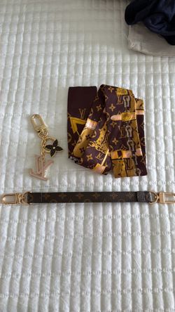2 key chain + bag handle scarf