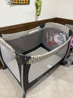 Graco Toddler Crib