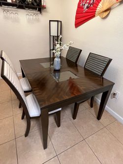 Modern 5-Piece Dining Table Set