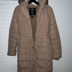 Hollister Puffer Jacket