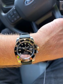 Submariner watch