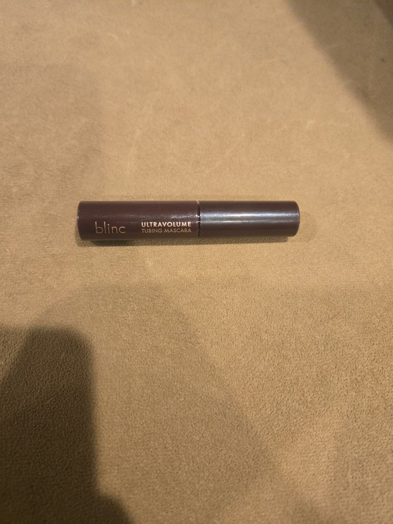 Blind Ultravolume Tubing Mascara