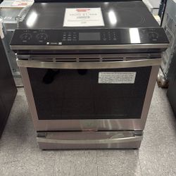 GE Profile 30 in. 4 Burner Element Smart Slide-In Induction Range in Fingerprint Resistant Stainless w/ Convection, Air Fry