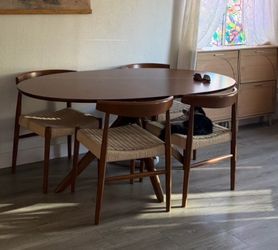 4 seat dining room table