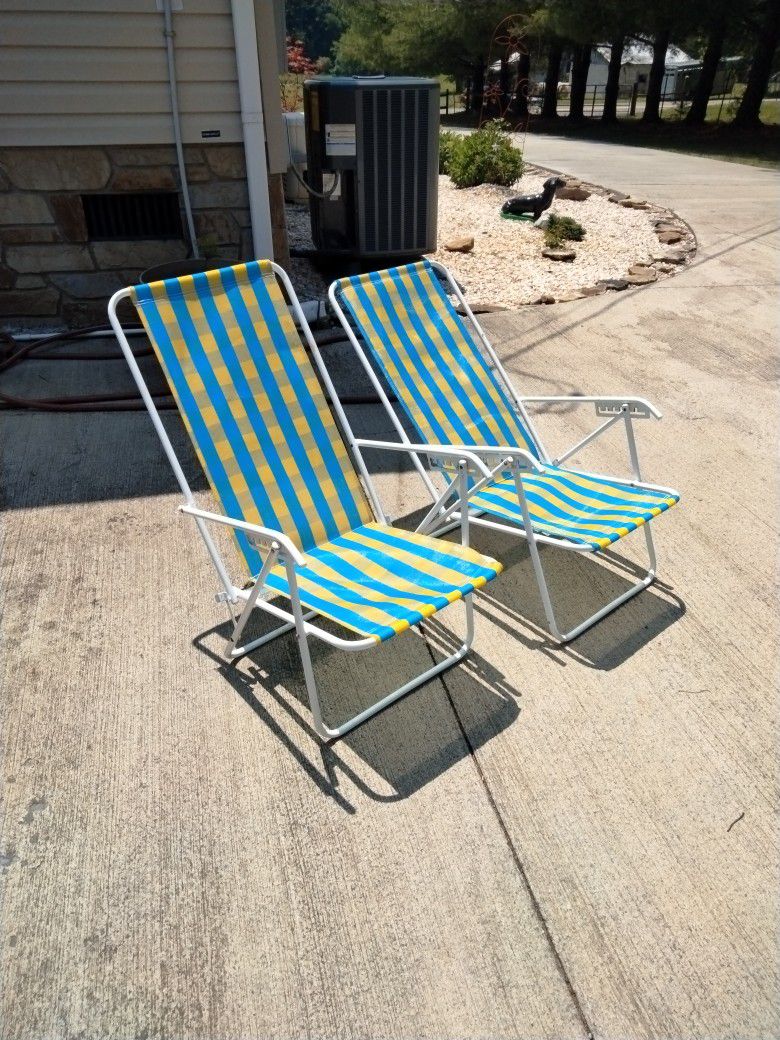 Reclining Beach Chairs