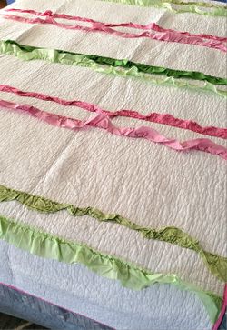 Twin charloette chic quilt and sham