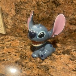 Stitch Porcelain Hace Some Chips On Ears