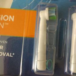 6 Oral B Max Clean Refill Brush Heads