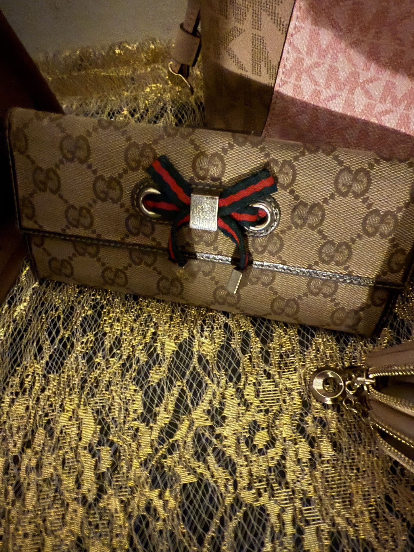100% AUTHENTIC GUCCI WALLET 