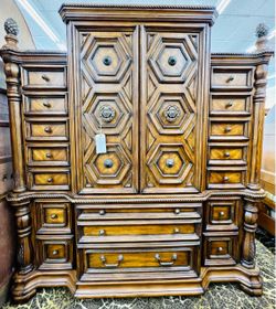 AICO By Michael Amini VIZCAYA Armoire - GA