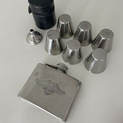 Rare Harley Davidson Travel Flask With Cups 