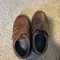 Size 7 Max and Jake Dress Shoes