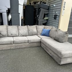 Sectional Couch 