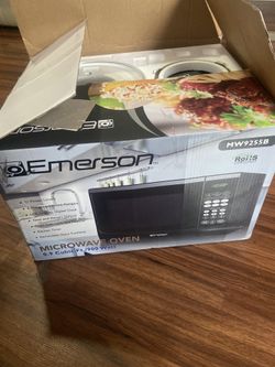 Emerson Microwave Oven