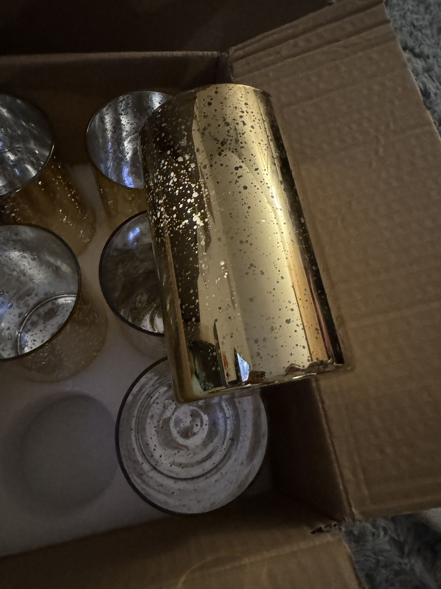 6 Gold Vases