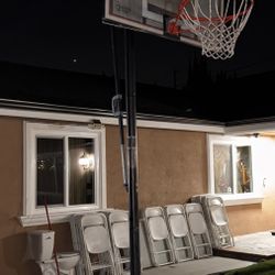 Lifetime Basketball Hoop