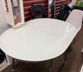 Glass Dining set with Aluminum hardware