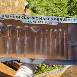 Makeup Brushes 