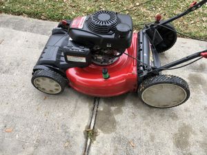 Photo Troy built, Honda motor. Lawn mower