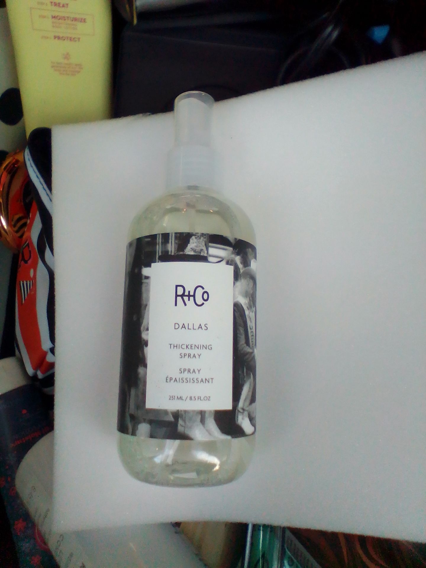 R+Co Thickening Spray