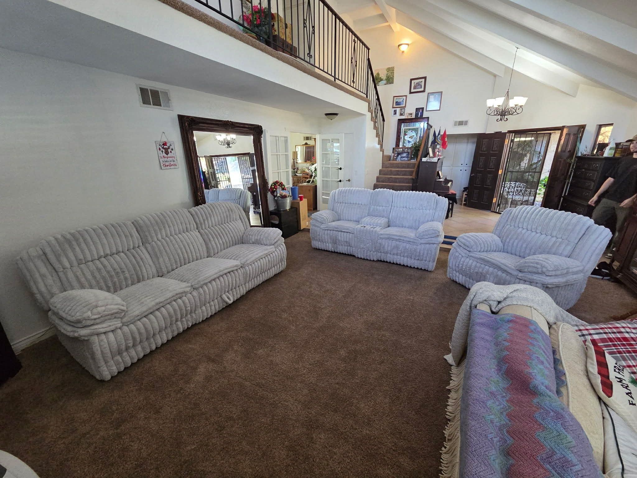 New Recliner Couch, Loveseat And Chair! Free Delivery 🚚!