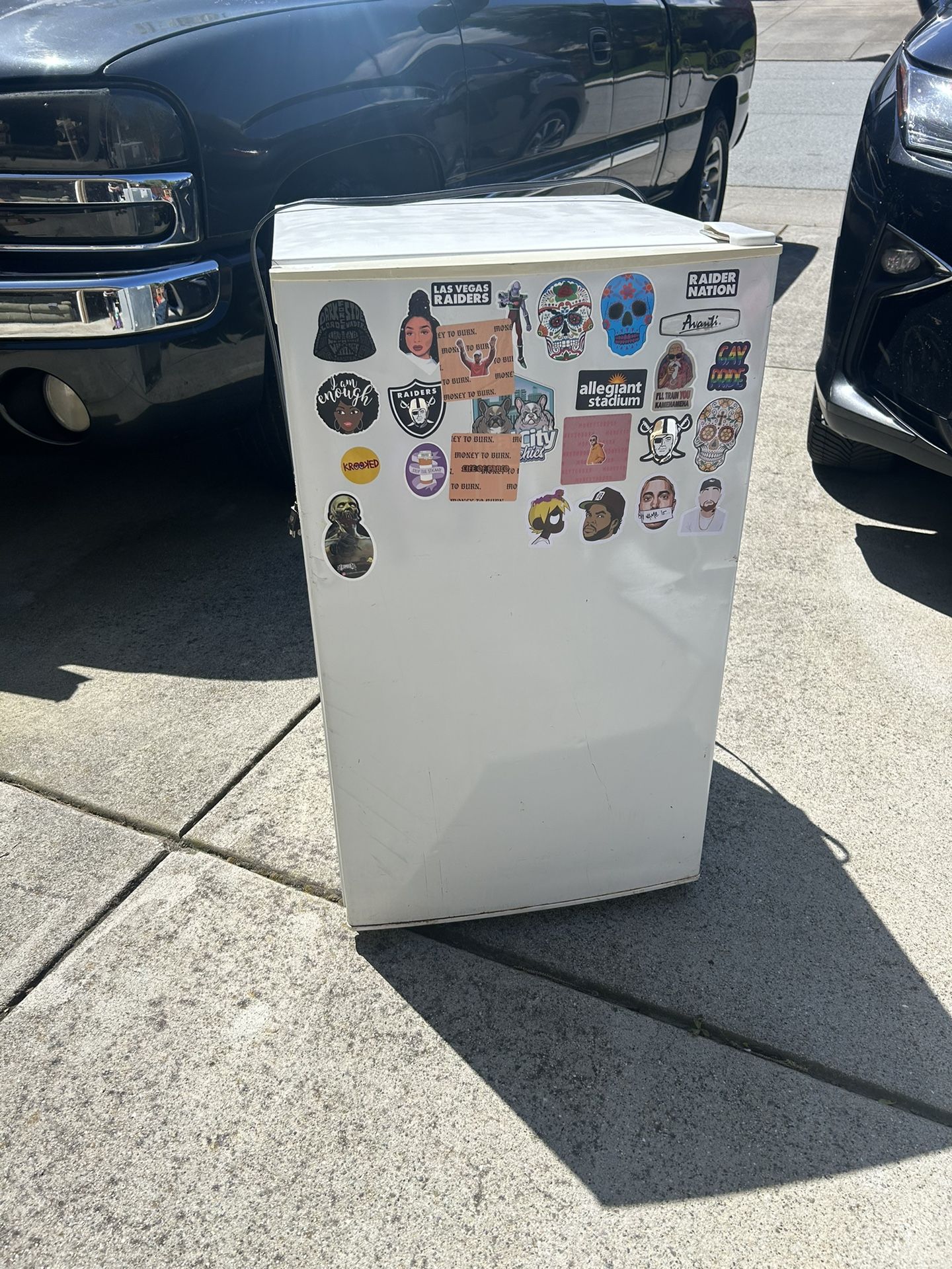 Mini Fridge 