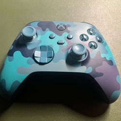 Xbox blue camo controller 