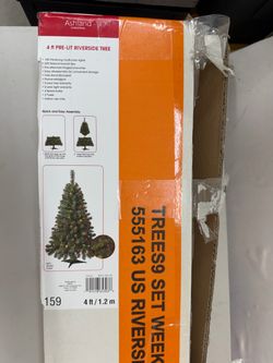 Ashland 4ft Pre-Lit Riverside Christmas Tree
