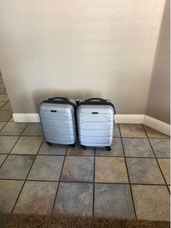 Samsonite carry on hard sided luggage