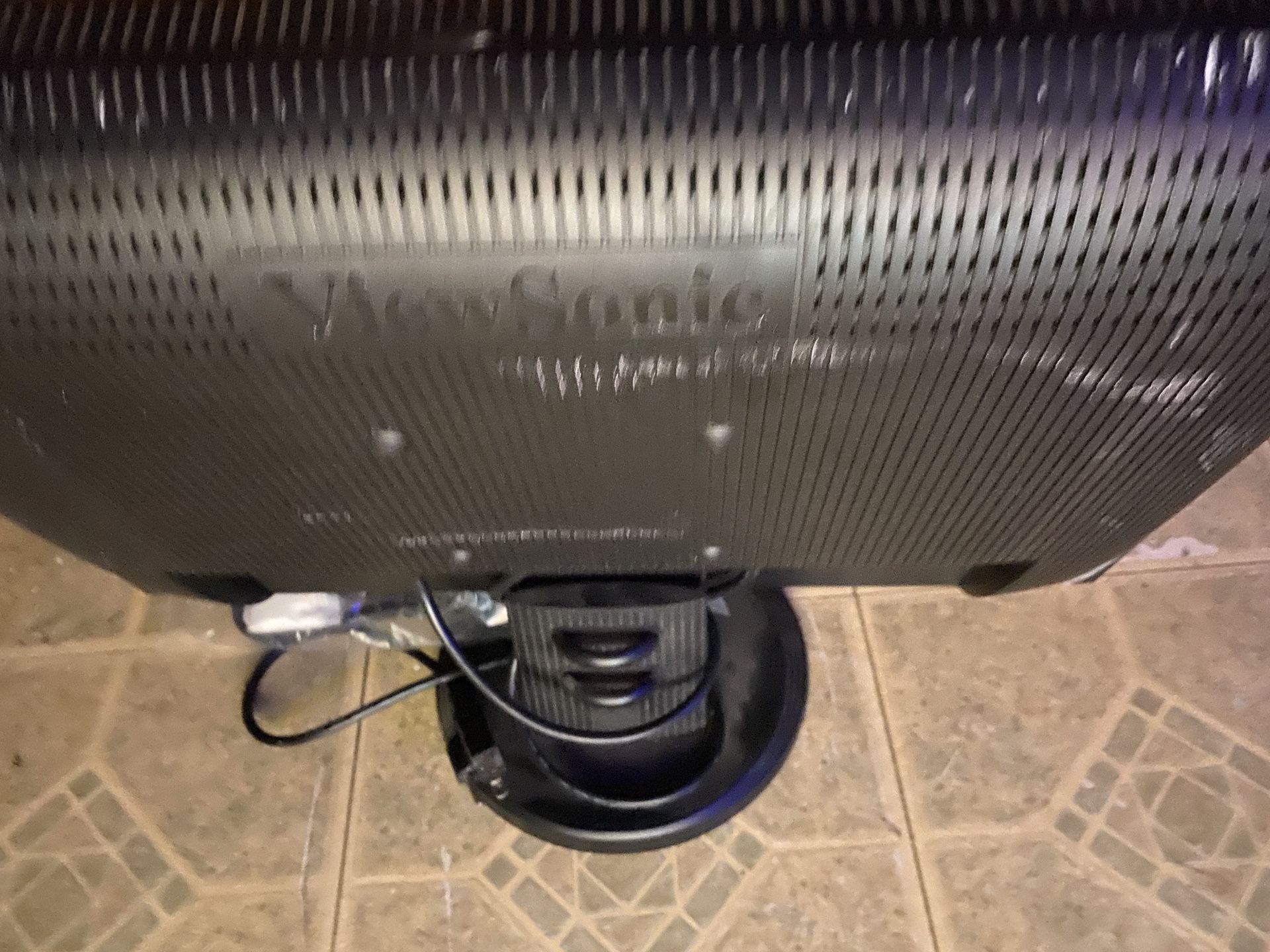 17" monitor