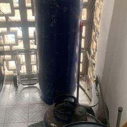 25 Gallon Propane/ Gas Tank