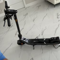 Brand New electric Kqi2 scooter