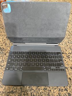 Apple 11 in Magic Keyboard for iPad Air and Pro