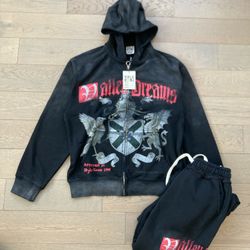 Vale Forever Guardian Sweatsuit Bundle Large