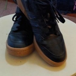 Addidas's Classic Tennis Shoes 