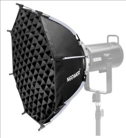 NEEWER 22"/55cm Octagonal Softbox
