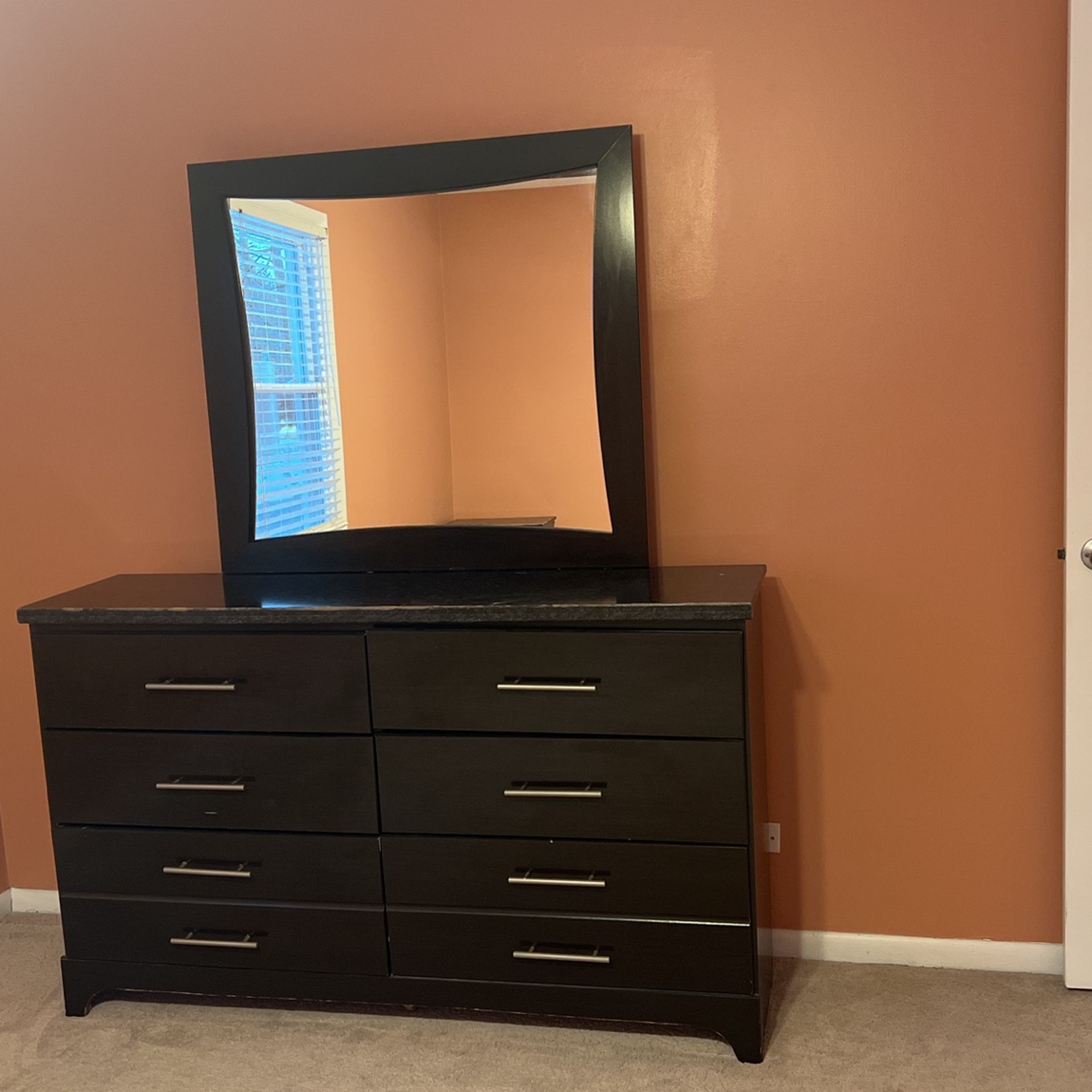 Bedroom Furniture Set