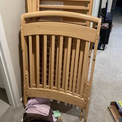 Baby crib With Mattress 